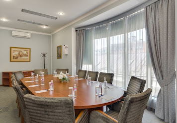 Фото №2 зала Романов