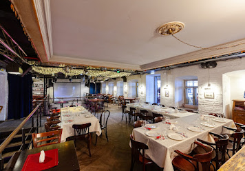 Фото №5 зала Высоцкий