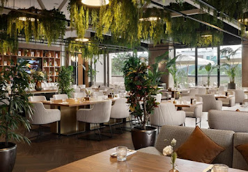 Фото №17 зала Боярский