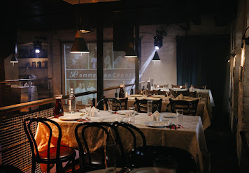 Фото №7 зала Высоцкий