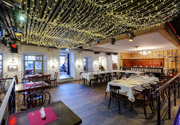 Фото №3 зала Высоцкий