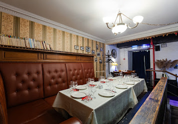 Фото №15 зала Высоцкий