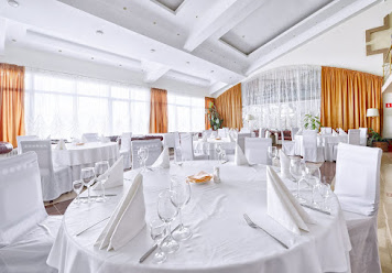 Фото №3 зала Атлас Парк Отель