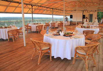 Фото №3 зала Солнечная на Оке