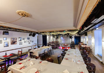 Фото №16 зала Высоцкий