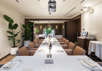 Фото №2 зала AVERO Mio