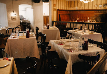 Фото №5 зала Высоцкий