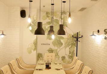 Фото №2 зала Стражек