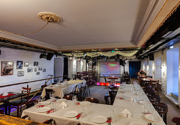 Фото №7 зала Высоцкий