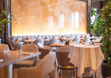 Фото №15 зала Боярский