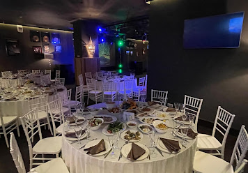 Фото №1 зала Юдино Парк